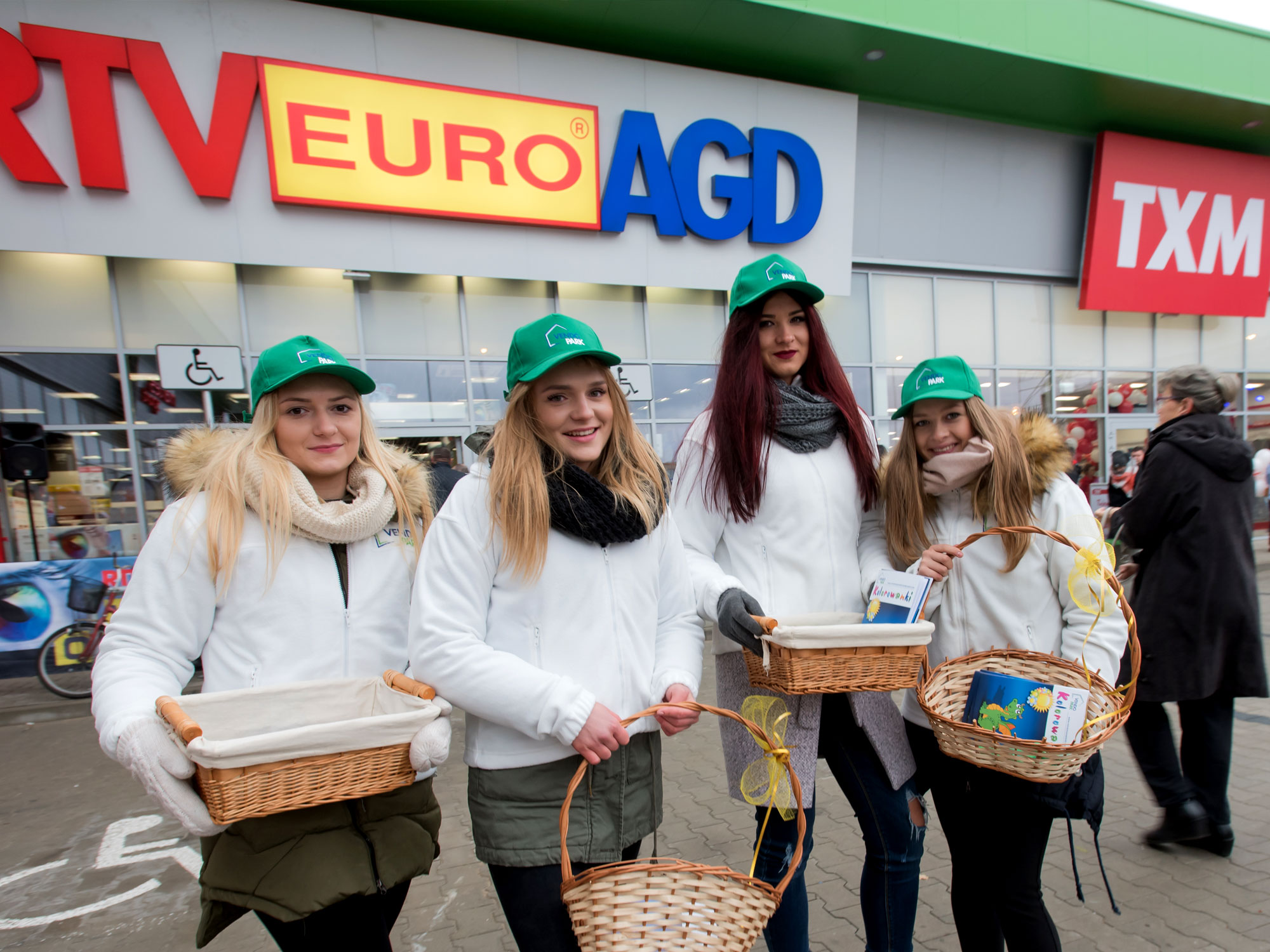 Otwarcie centrum handlowego - hostessy