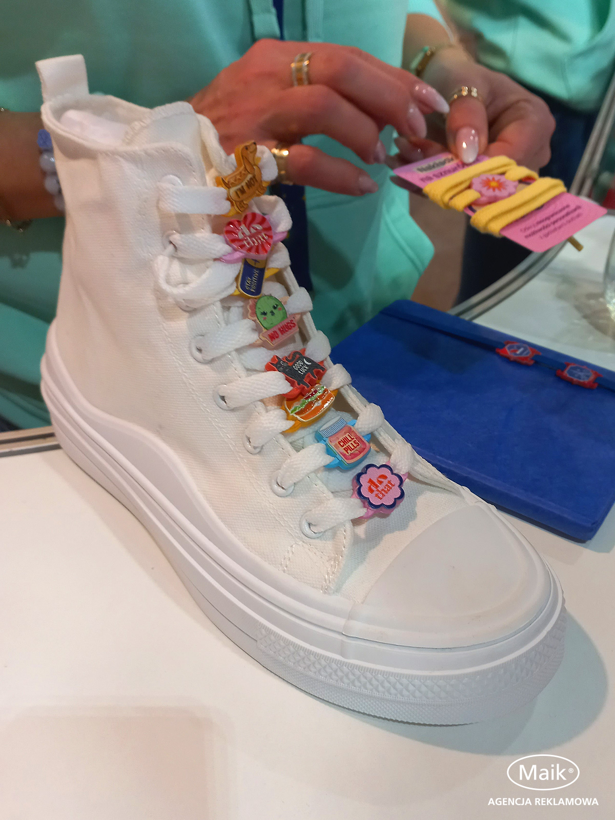 PromoShow Piny Buty