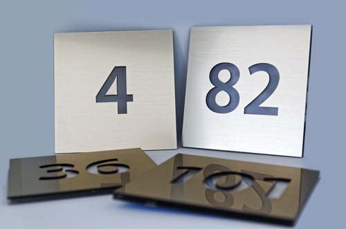 Gotowe tabliczki z numerami na drzwi